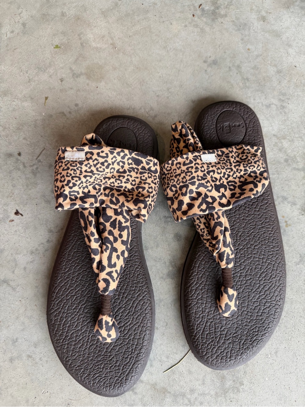 Sanuk Leopard Print Fabric Toe-Post Sandals